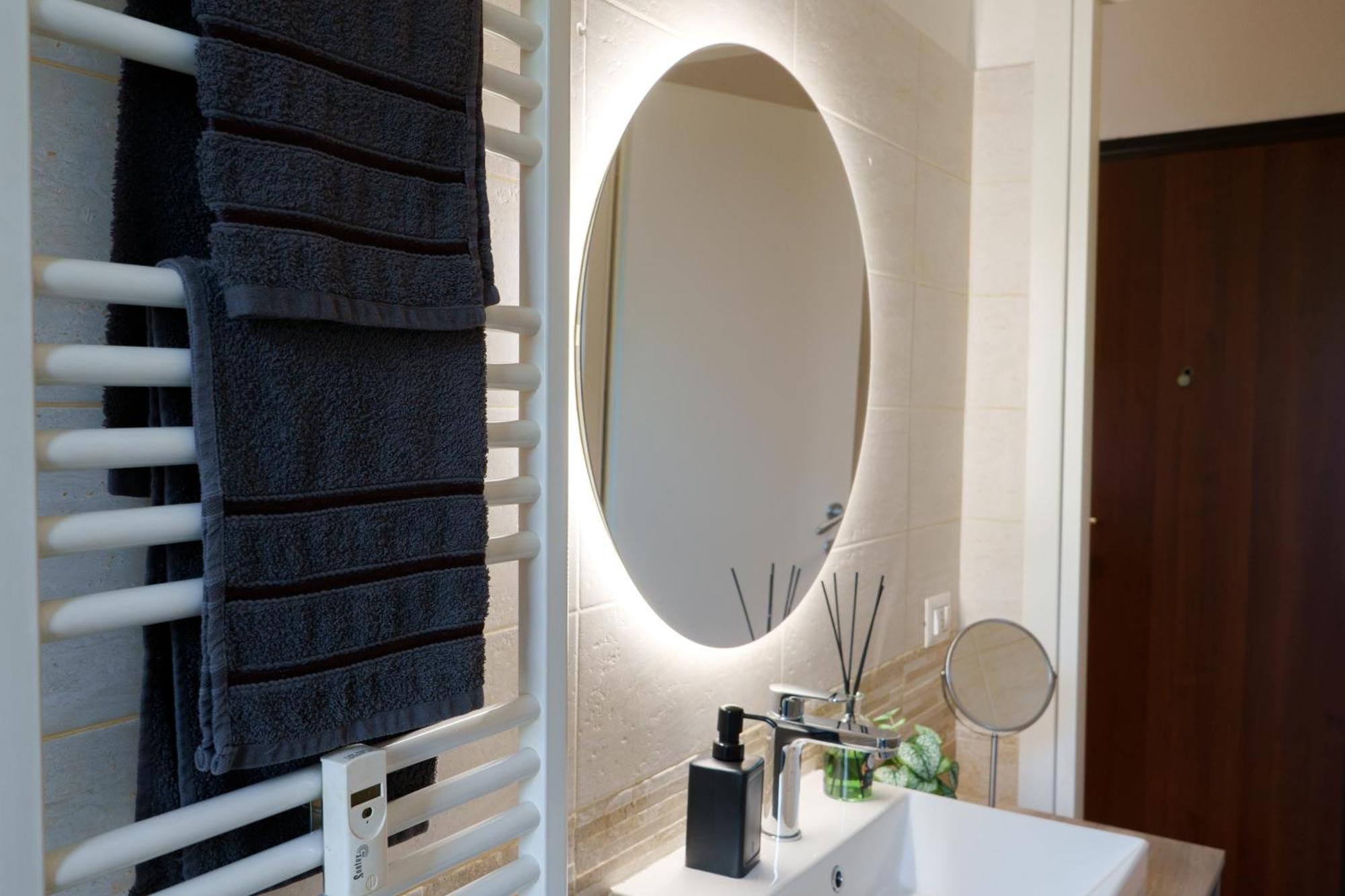 2Min Metro Rossa-20Min San Siro-Ac-Parcheggi Apartment Milan Bagian luar foto